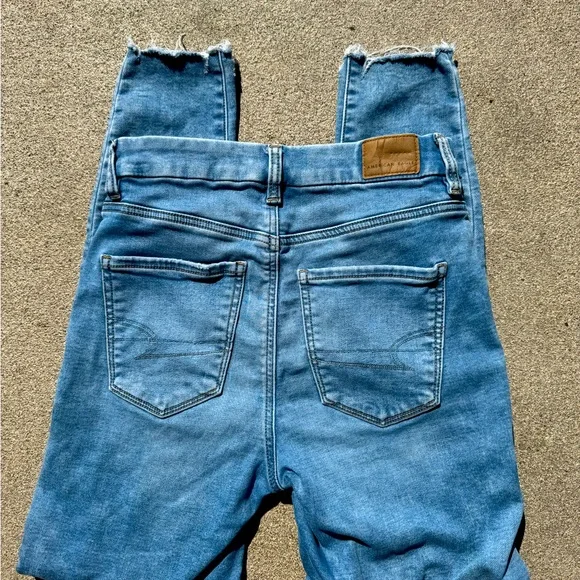 American Eagle, Ripped, Blue Denim, Size 2 - Picture 2 of 5